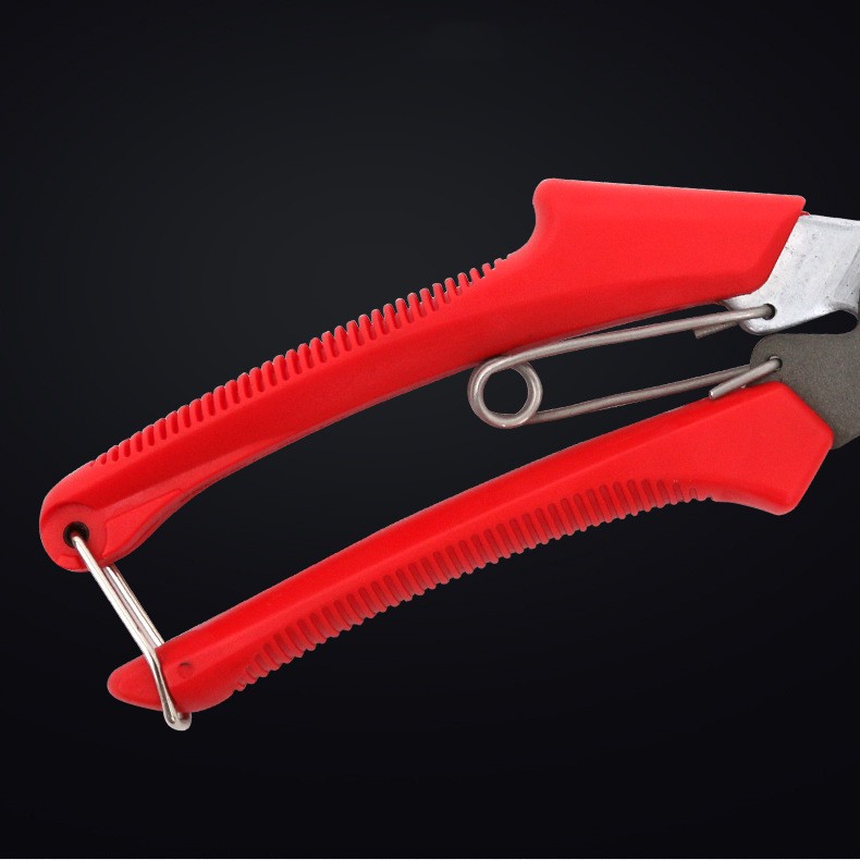 ZenGrow Pruning Shears — close-up of SK5 steel cutting blade